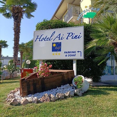 Hotel Ai Pini Grado Bagian luar foto