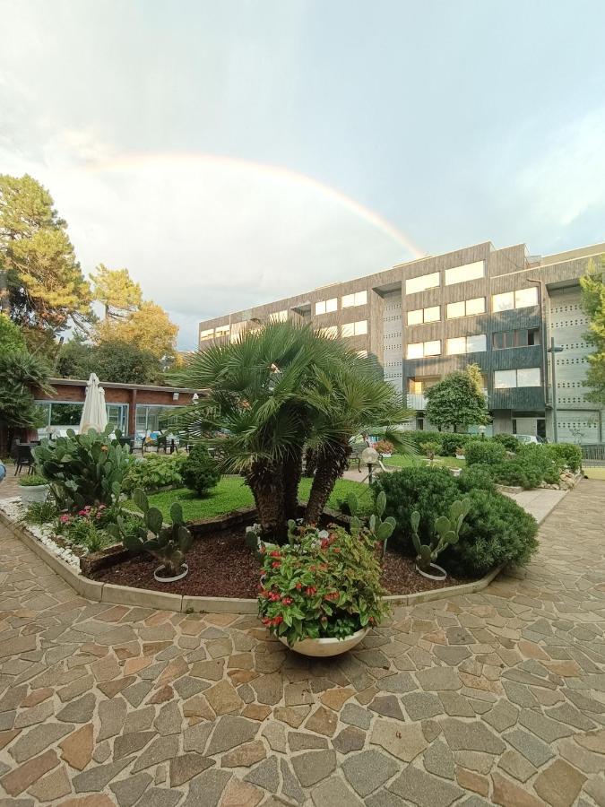 Hotel Ai Pini Grado Bagian luar foto