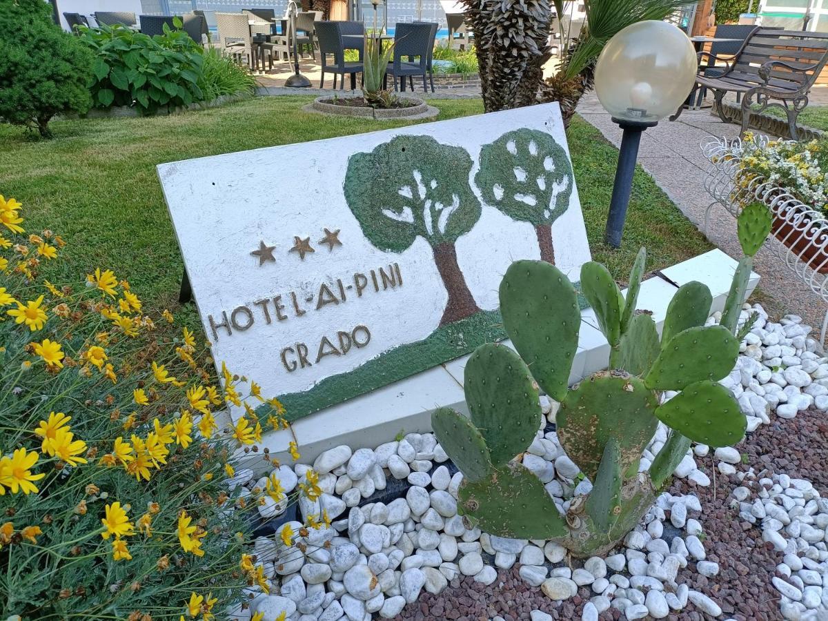 Hotel Ai Pini Grado Bagian luar foto