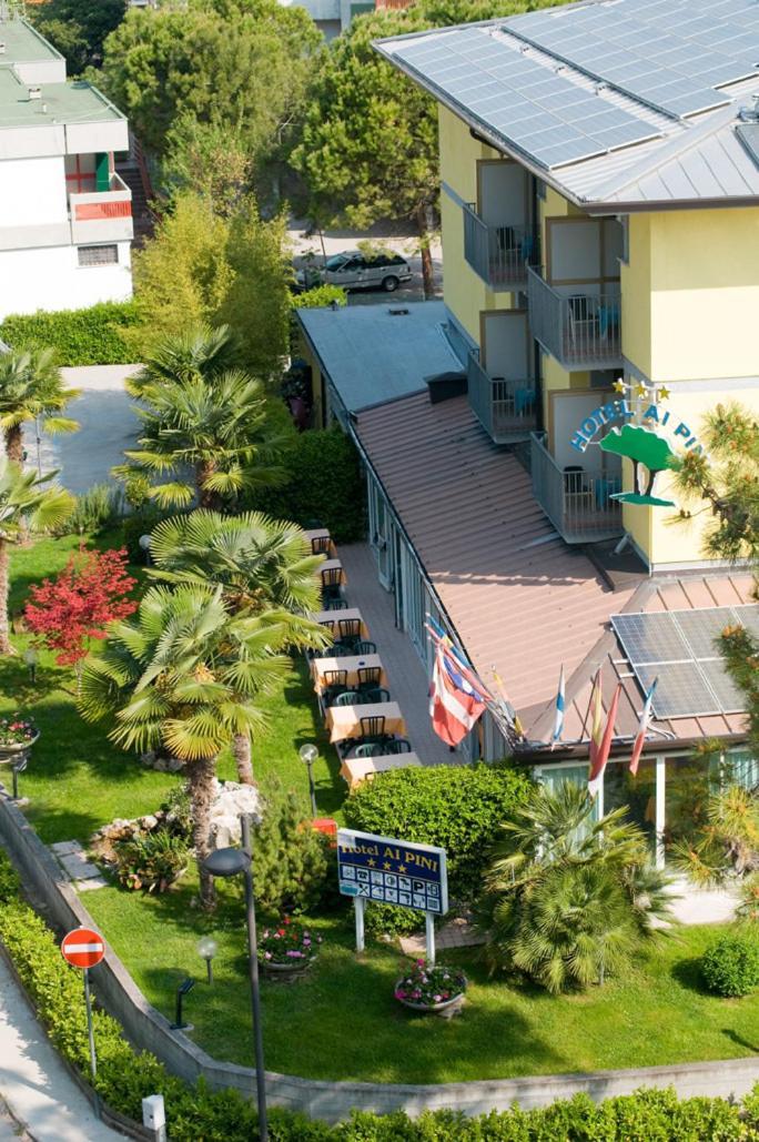 Hotel Ai Pini Grado Bagian luar foto